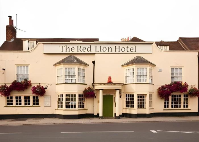 Red Lion Hotel by Greene King Inns