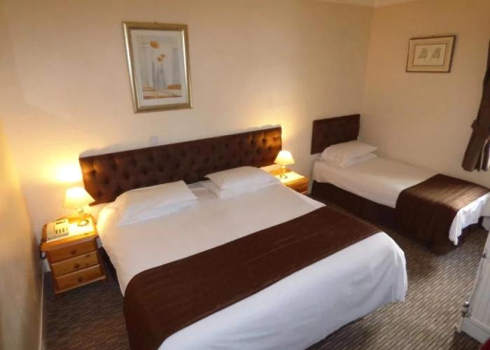 The Roundabout Hotel