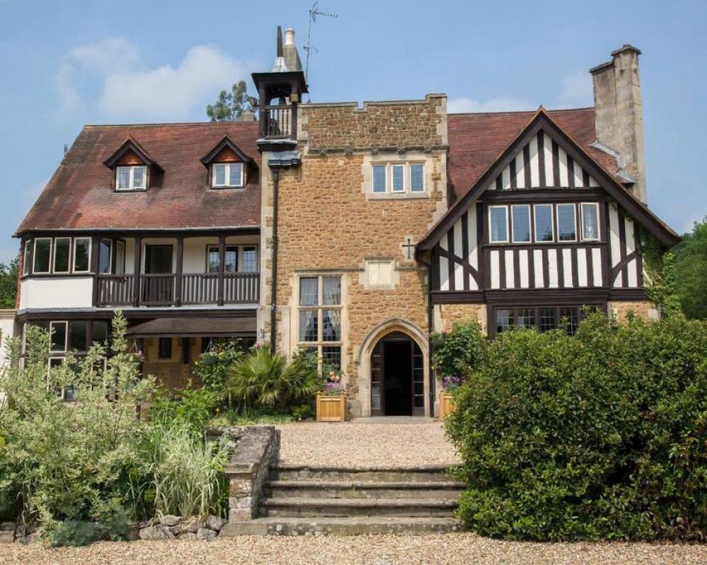 Farnham House Hotel