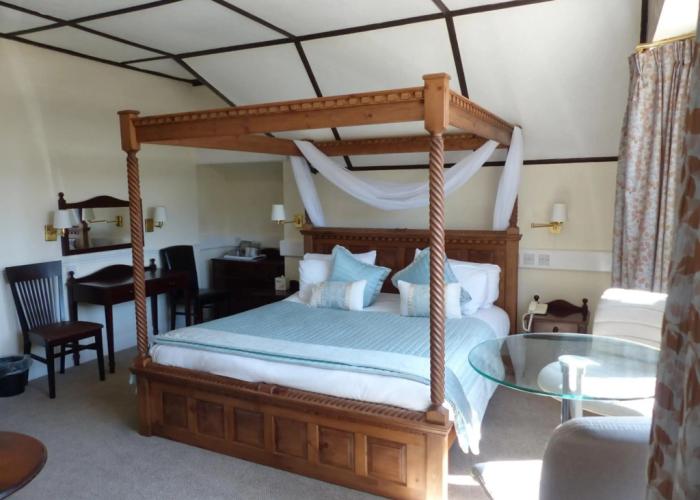 Farnham House Hotel