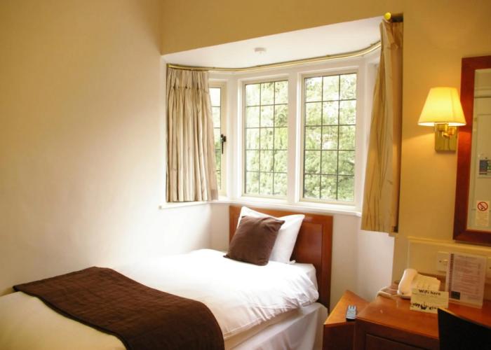 Farnham House Hotel