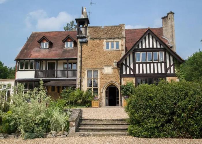 Farnham House Hotel