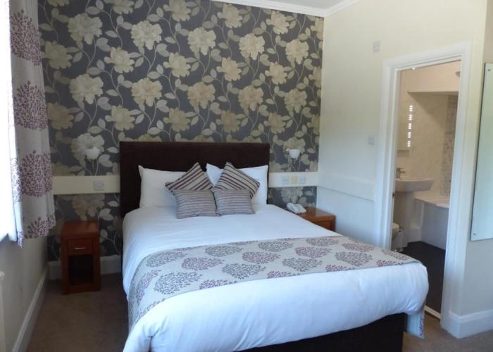 Farnham House Hotel