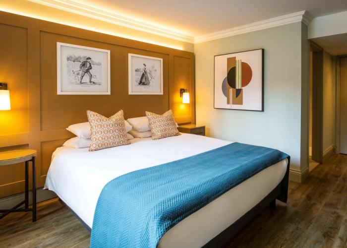 Bush Hotel Farnham