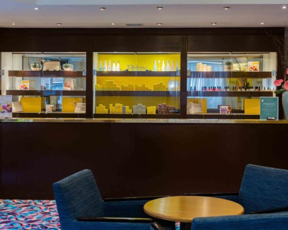 Surya Hogs Back Hotel and Spa