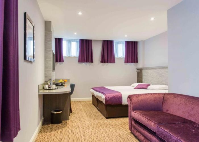 Surya Hogs Back Hotel and Spa