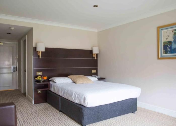 Surya Hogs Back Hotel and Spa