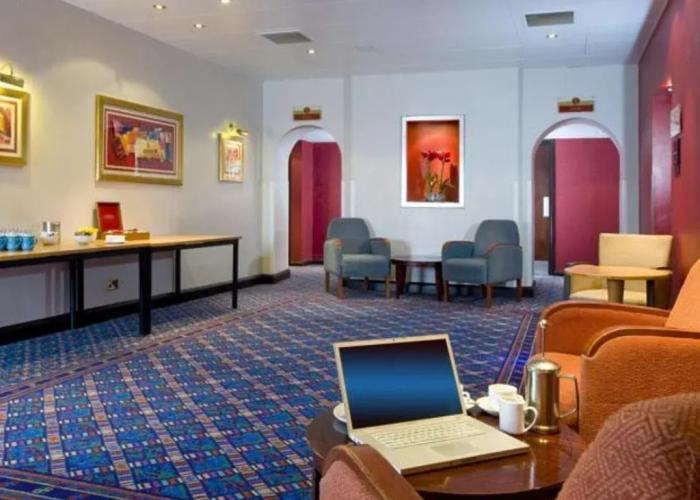 Surya Hogs Back Hotel and Spa