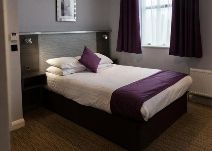 Surya Hogs Back Hotel and Spa