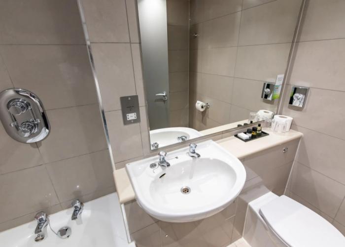The Hog's Back Hotel & Spa Farnham