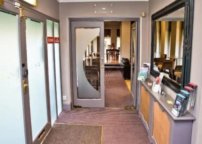 Wards Hotel