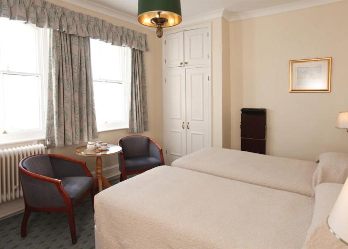 Clifton Hotel