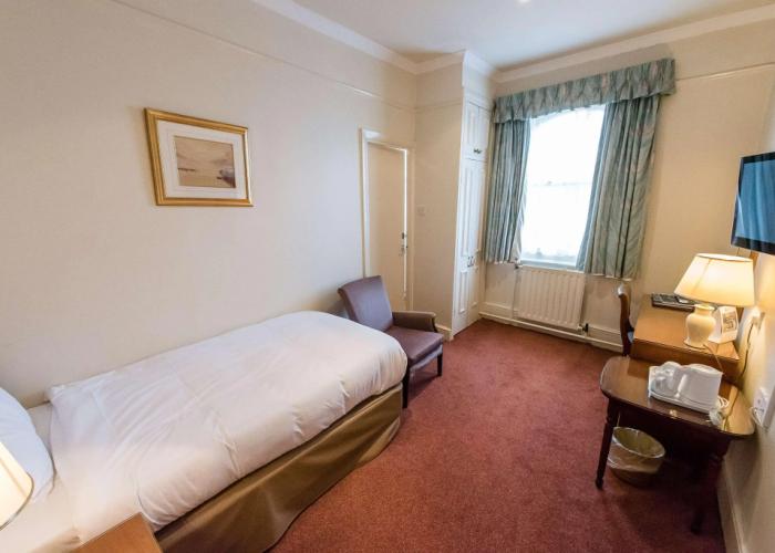 Clifton Hotel