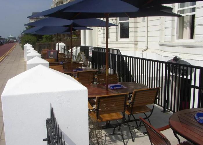 OYO The Southcliff Hotel