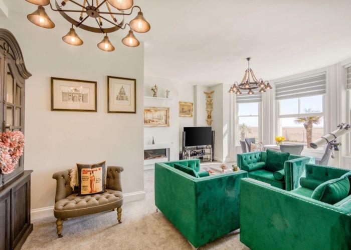 Apartment in Folkestone Near Sandgate Beach