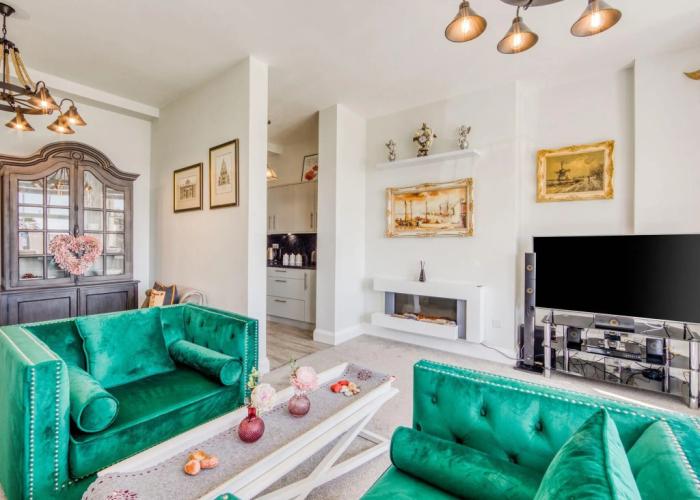 Apartment in Folkestone Near Sandgate Beach