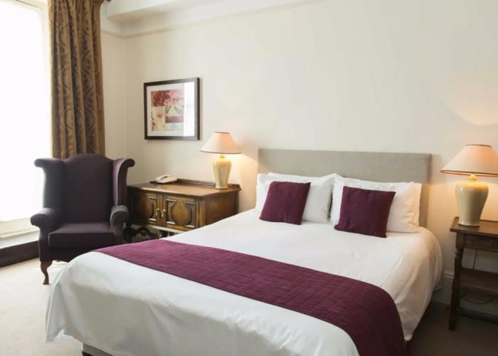 George Hotel