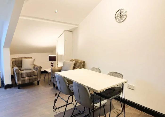 Mulberry Aparthotel