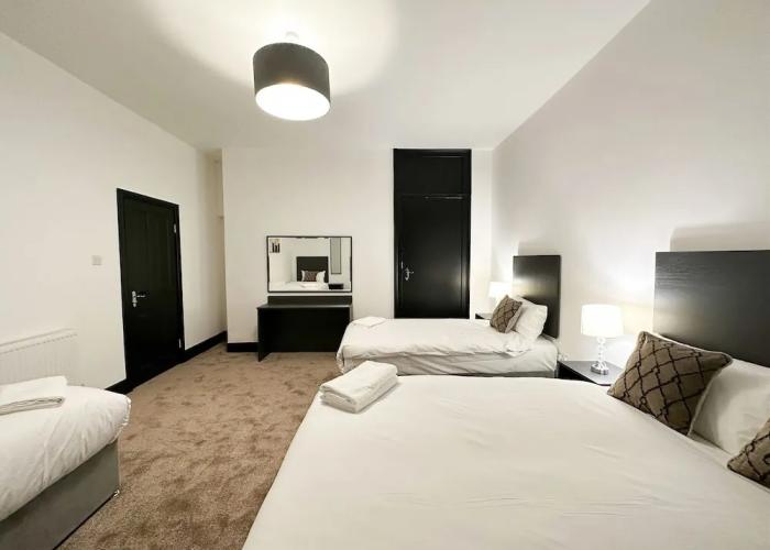 Mulberry Aparthotel