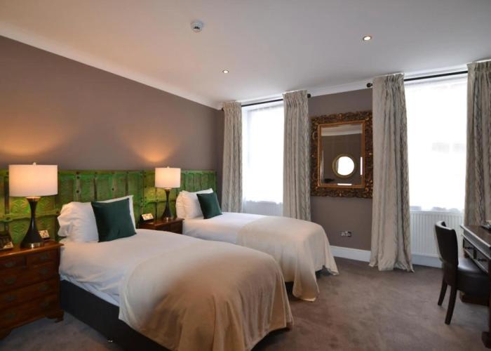 Angel & Royal Hotel