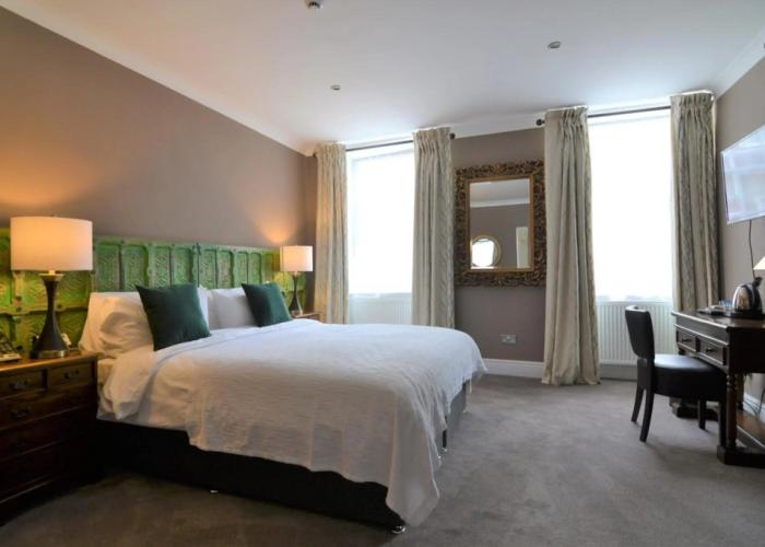 Angel & Royal Hotel