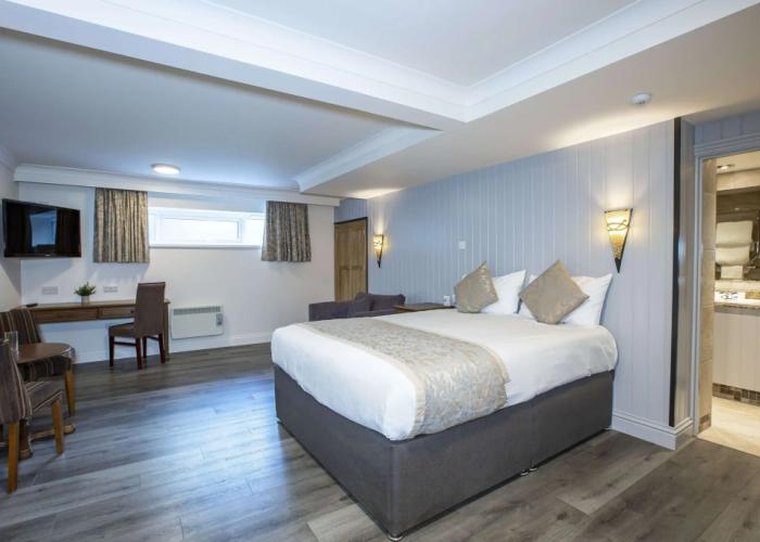 Best Western Manor Hotel