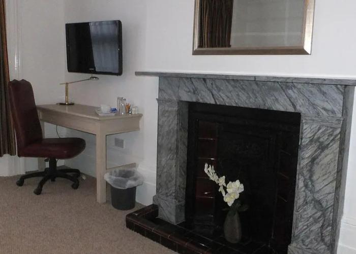 Jessamine House Hotel