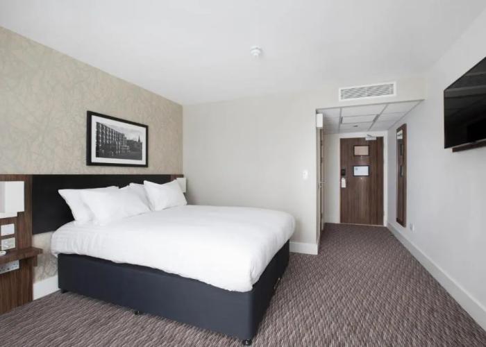 Spring River Ebbsfleet by Marston's Inns