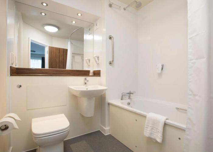 Spring River Ebbsfleet by Marston's Inns