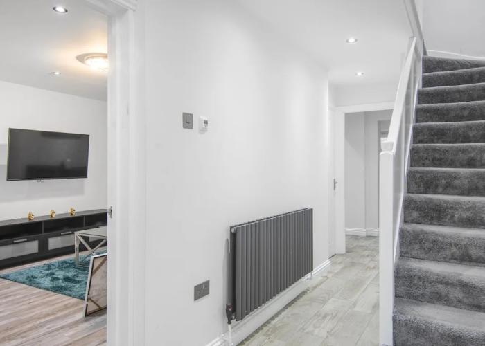 Beautiful Gravesend 3 Beds by Jada Homes