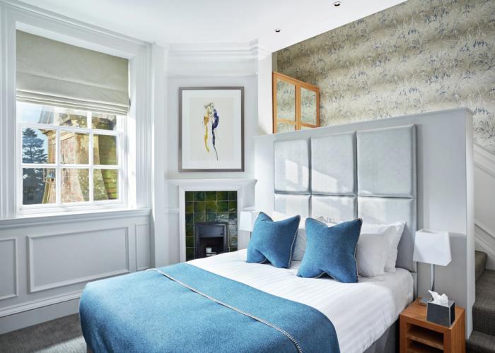 Barnett Hill - Luxury Hotel