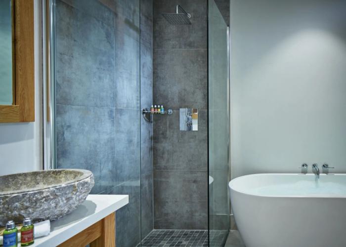 Barnett Hill - Luxury Hotel