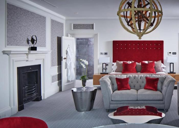 Barnett Hill - Luxury Hotel