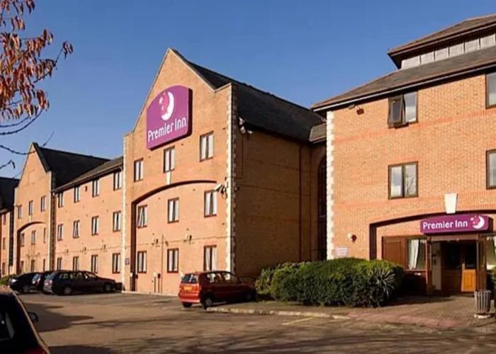 Premier Inn Guildford North - A3