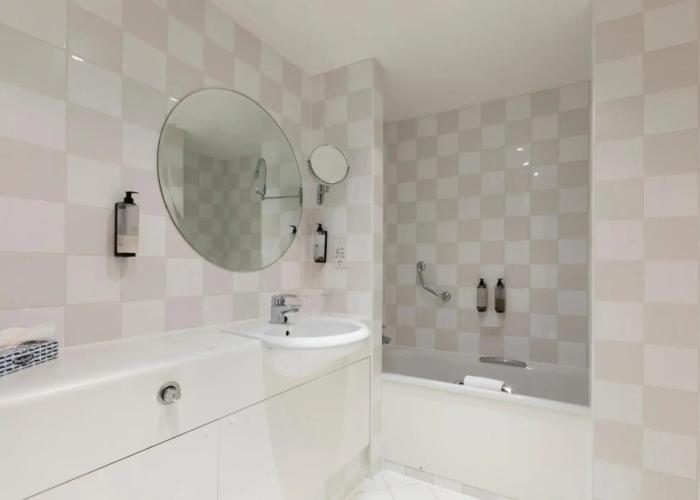 Holiday Inn Guildford by IHG
