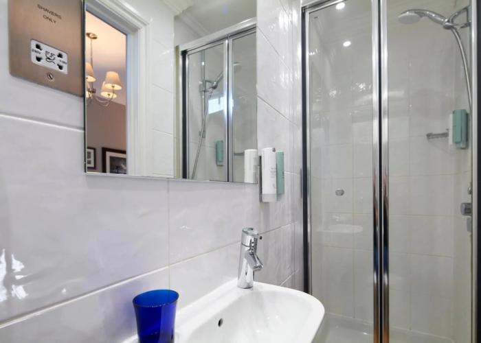 Mandolay Hotel Guildford