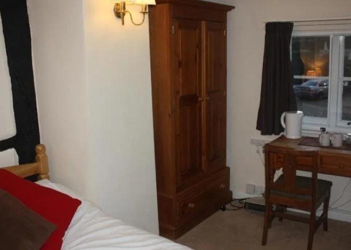 The Squirrel Inn