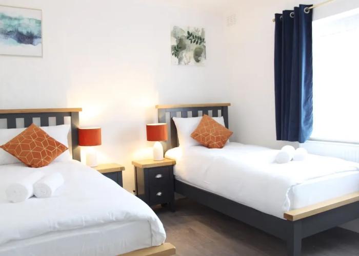 Apartment 6guests-parking-nearstansted-accessible
