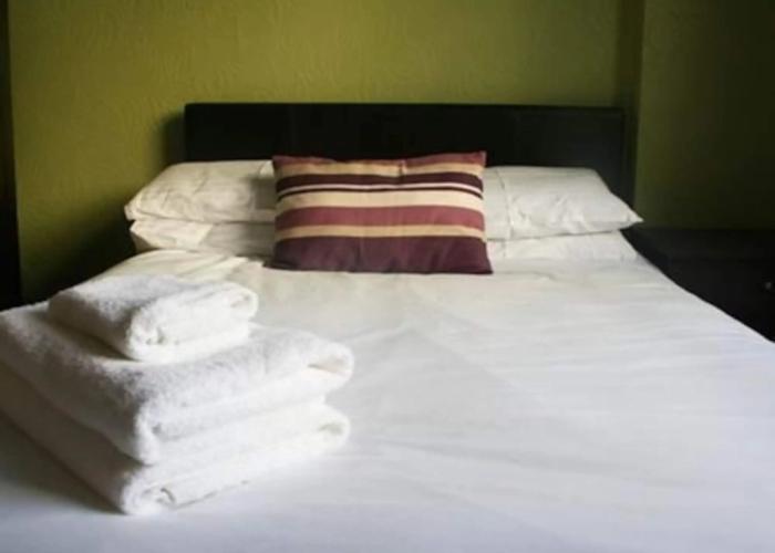 Lansdowne Hotel