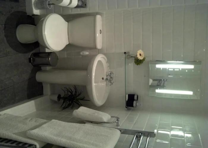 Senlac Guesthouse