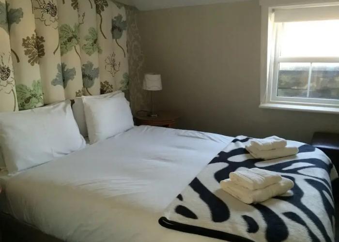 Town House Rooms