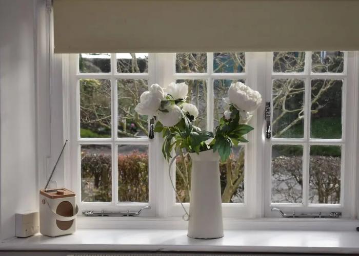 Rose Mullion Cottage