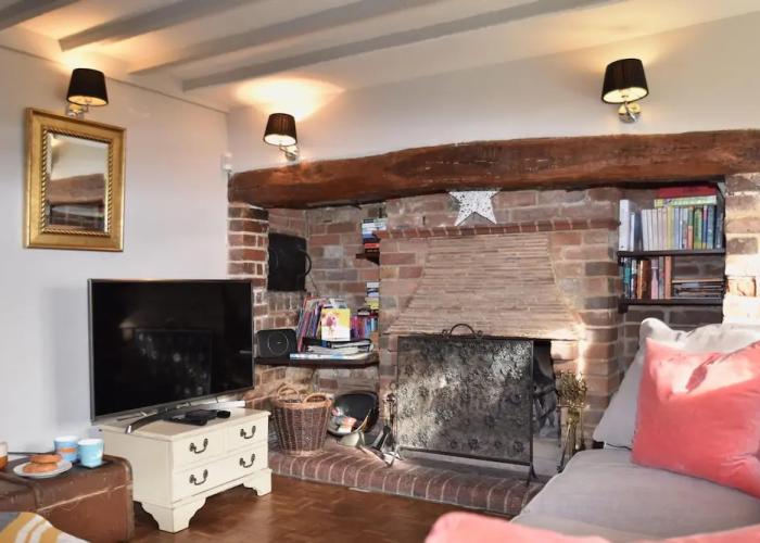 Rose Mullion Cottage