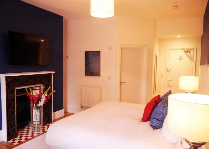 Guestling Hall Hotel
