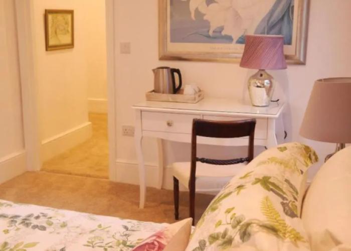 Guestling Hall Hotel