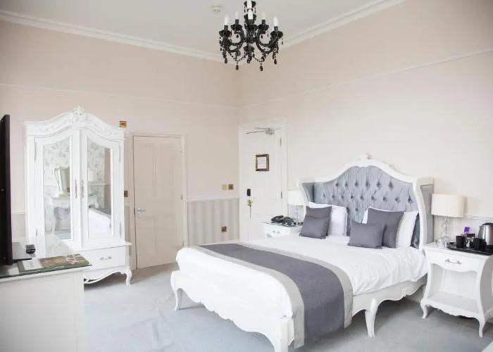 Shendish Manor Hotel & Golf Course