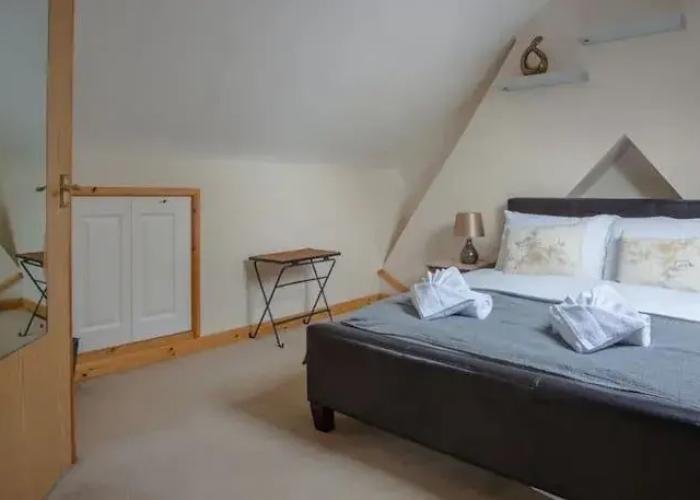 Goldcrest House