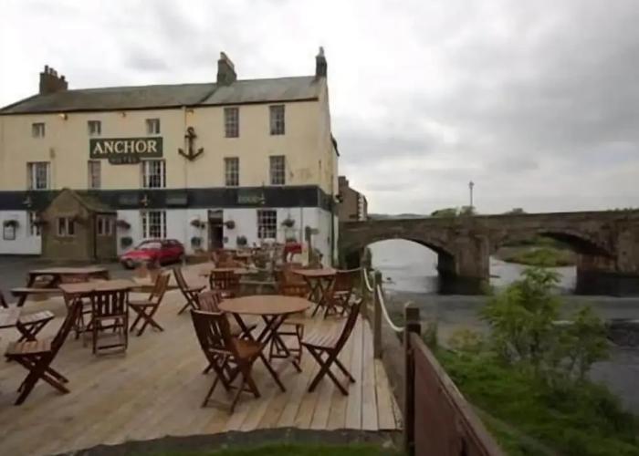 Anchor Hotel