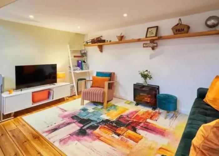 Host Stay Millers Coach House
