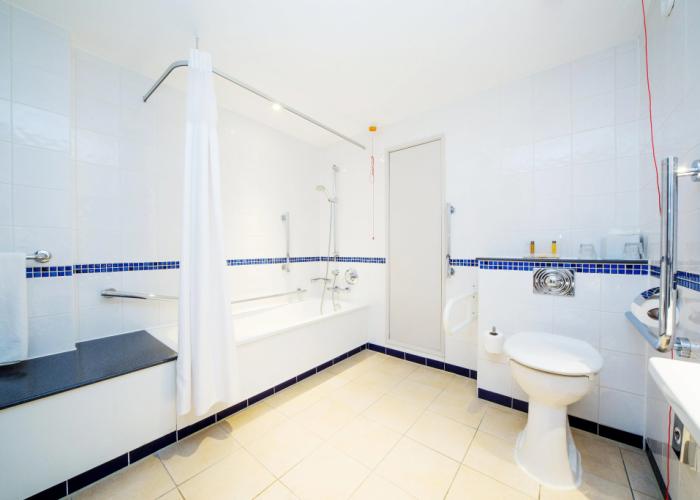 Holiday Inn London-Gatwick Airport by IHG